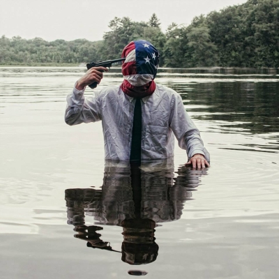 Surrealistische zelfportretten van Christopher McKenney