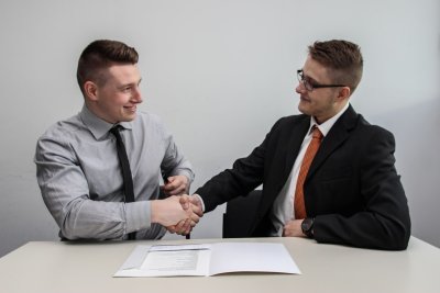 De meeste mannen onderhandelen nooit over hun salaris