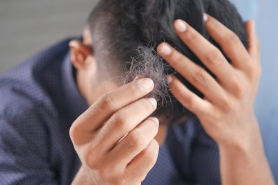 Je shampoo alleen redt je hoofdhuid niet meer