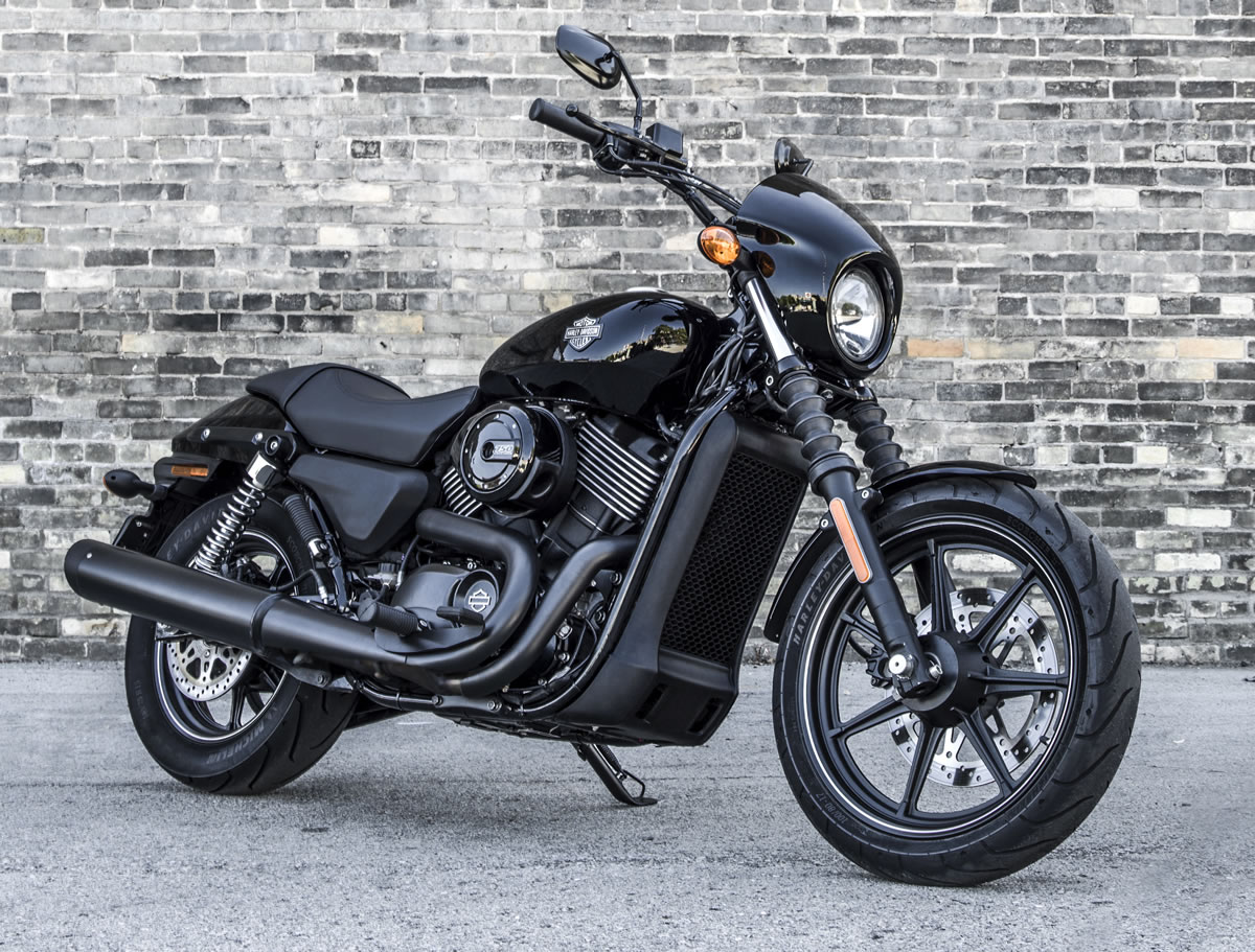 De brute Harley-Davidson Street 750