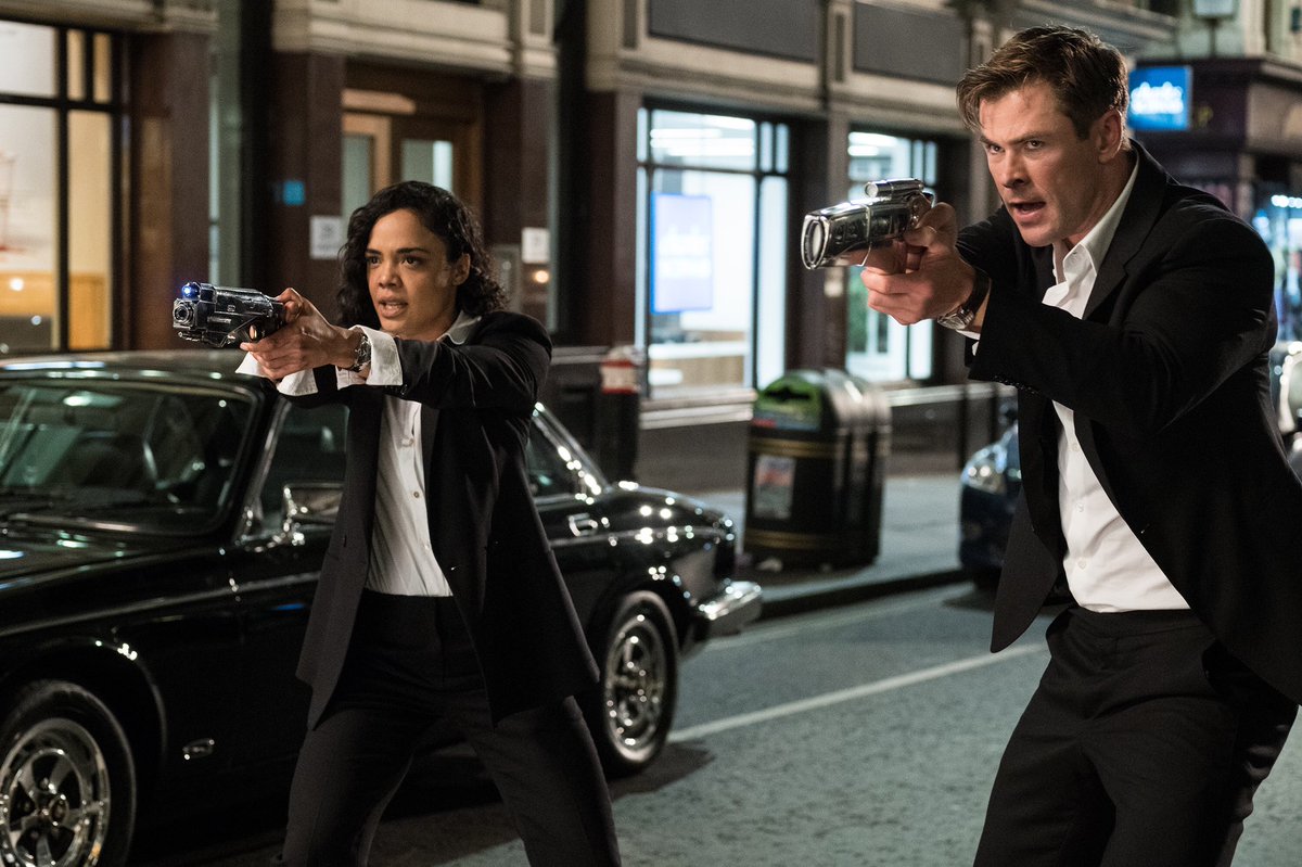 Chris Hemsworth en Tessa Thompson's Men in Black: International ziet er héél vet uit!